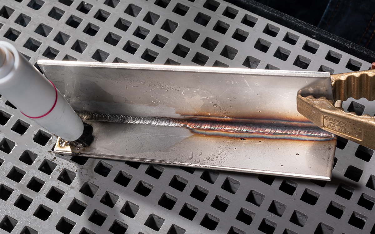 before and after using weld seam treatment