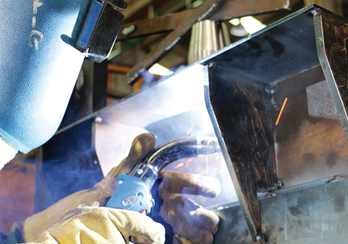 Welding gas extraction burner RAB GRIP 36 from ABICOR BINZEL in use at BROMMA Malaysia Welding gas extraction burner RAB GRIP 36 from ABICOR BINZEL in use at BROMMA Malaysia